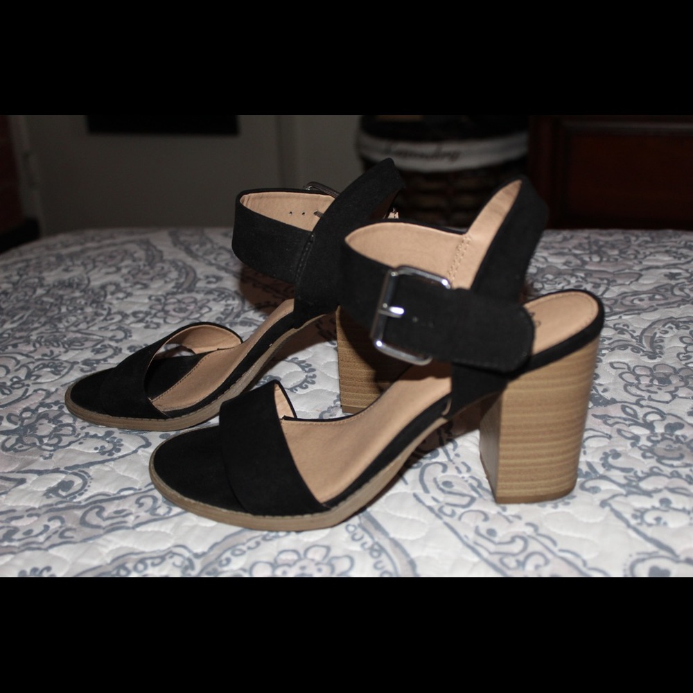 Black Brash Sandals